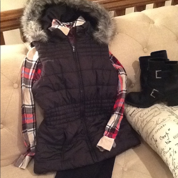 XS Boyfriend Fit American Eagle Soft Flannel - Picture 3 of 7